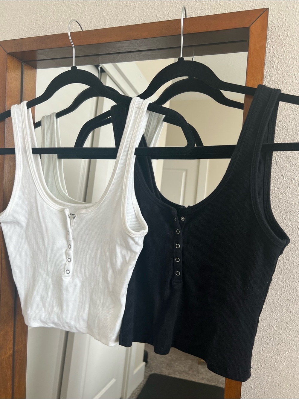 Abercrombie & Fitch Ribbed Henley Cropped Tanks in White & Black